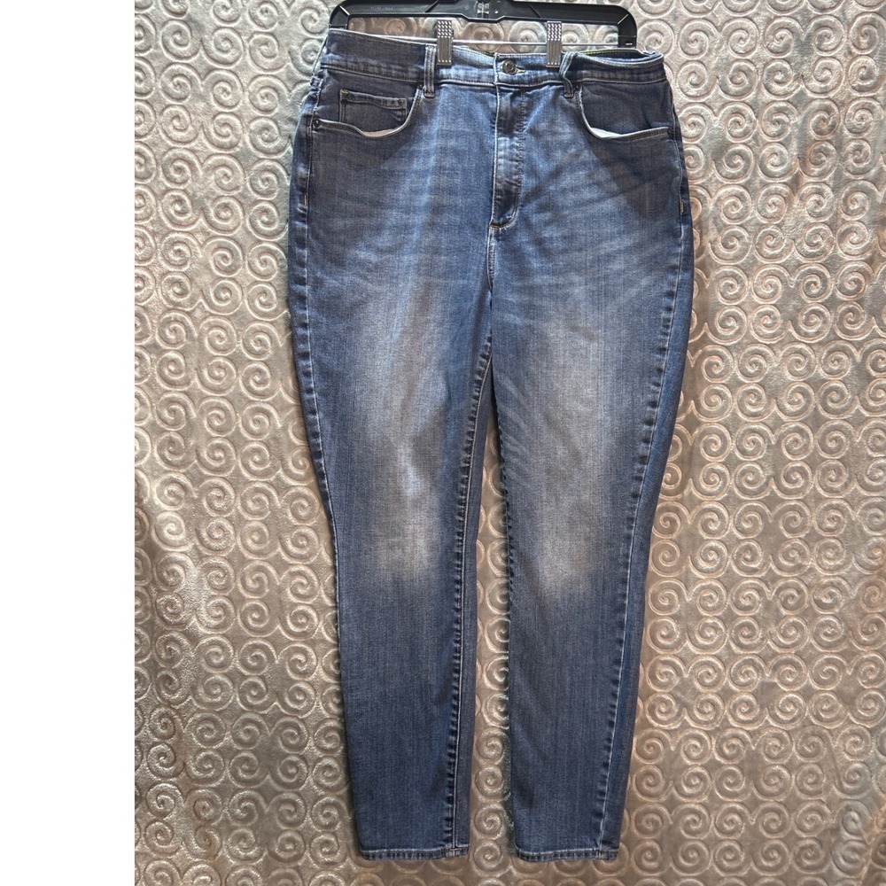 Eddie Bauer Womens Jeans Size 14‎ Medium Wash Straight Leg Denim Pants